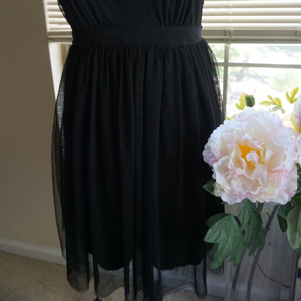 Simple Black Ruffle Dress - Picture 4 of 4